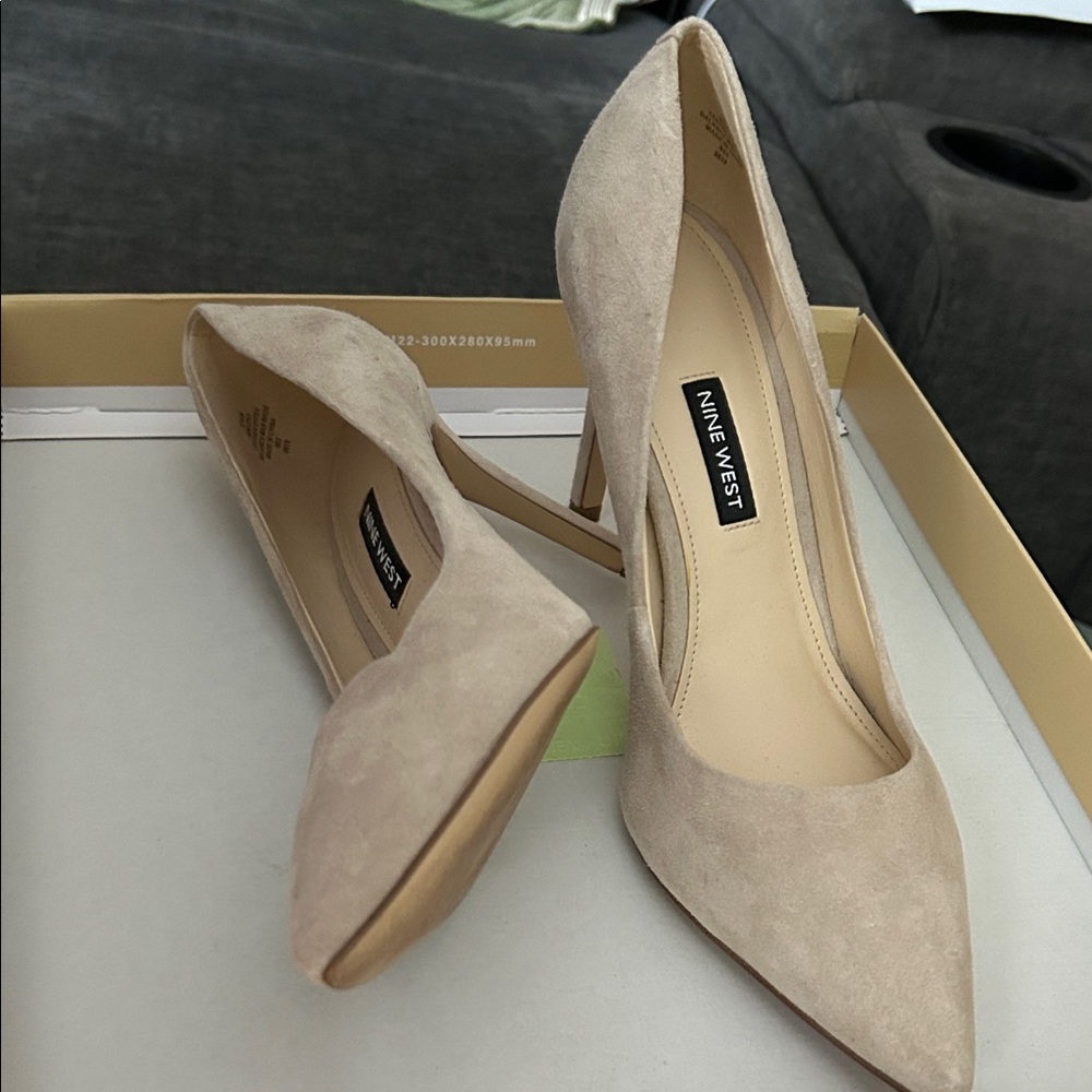 Nine West Women's Cream Heels